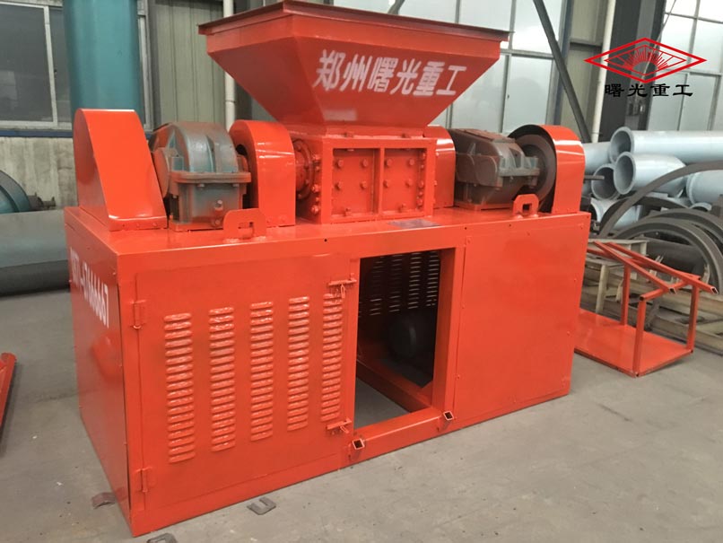 橡胶轮胎撕碎机生产现场实拍